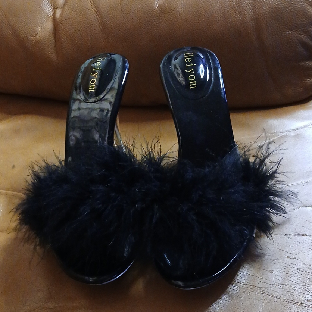 Heiyom Black Feathered Women's Shoes - Picture 2 of 11